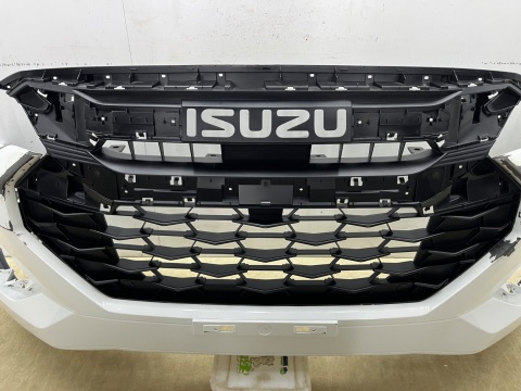 Zderzak przedni Isuzu D-Max DMax 3 III 23r.- Lift przód  Zderzak przedni Isuzu D-Max DMax 3 III 23r.- Lift przód