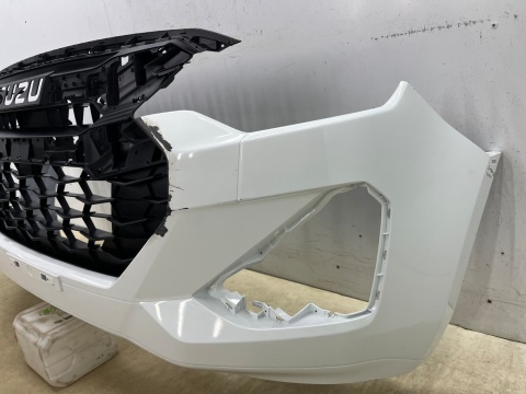 Zderzak przedni Isuzu D-Max DMax 3 III 23r.- Lift przód  Zderzak przedni Isuzu D-Max DMax 3 III 23r.- Lift przód