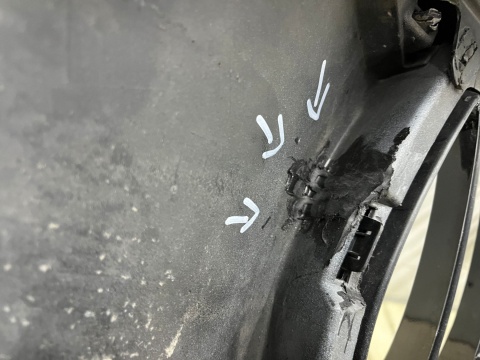 Zderzak przedni Maserati Ghibli 13-17r. Przedlift przód 6XPDC spryski 670010937 Zderzak przedni Maserati Ghibli 13-17r. Przedlift przód 6XPDC spryski 670010937