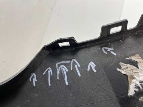 Zderzak przedni Maserati Ghibli 13-17r. Przedlift przód 6XPDC spryski 670010937 Zderzak przedni Maserati Ghibli 13-17r. Przedlift przód 6XPDC spryski 670010937