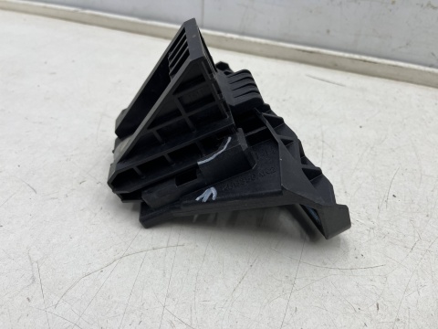 Belka zderzaka Mazda CX-60 CX60 22r.- przód przednie prawe mocowanie pasa slizg ORYGINALNE kbb350aj2 kbb3-50aj1