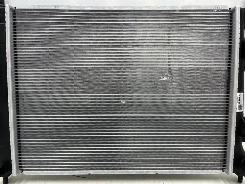 Chłodnica wody Hyundai i20 II GB 14-20r. 1.2b 1.4b benzyna 25310C8000 Chłodnica wody Hyundai i20 II GB 14-20r. 1.2b 1.4b benzyna 25310C8000