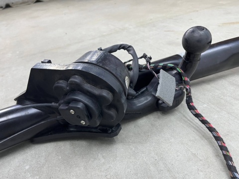 Hak holowniczy Skoda Superb 3 III kombi 15-24r. ELEKTRYCZNY składany na przyczepę oryginalny kula wiązka 3v9803881d Hak holowniczy Skoda Superb 3 III kombi 15-24r. ELEKTRYCZNY składany na przyczepę oryginalny kula wiązka 3v9803881d