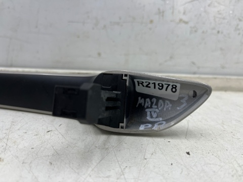 Klamka Mazda 3 IV BP 19r.- prawa przednia zewnętrzna prawy przód djjj-58410 k5453 Klamka Mazda 3 IV BP 19r.- prawa przednia zewnętrzna prawy przód djjj-58410 k5453