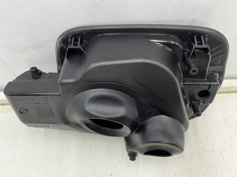 Klapka wlewu paliwa Skoda Kodiaq I 16-24r. NOWA z otworem na AdBlue osłona oryginalna 565809702 565809702 Klapka wlewu paliwa Skoda Kodiaq I 16-24r. NOWA z otworem na AdBlue osłona oryginalna 565809702 565809702