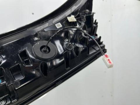 Lampa MG 4 MG4 Mulan Electric 22r.- światło w klape blenda LED 10976795 Lampa MG 4 MG4 Mulan Electric 22r.- światło w klape blenda LED 10976795