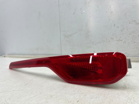 Lampa Volvo XC40 17r.- NOWA prawa tylna lampa przeciwmgielna w zderzak tylny oryginalna prawy tył 31656866 Lampa Volvo XC40 17r.- NOWA prawa tylna lampa przeciwmgielna w zderzak tylny oryginalna prawy tył 31656866