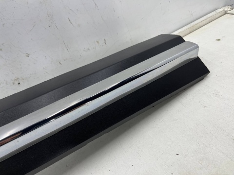 Listwa Mazda CX-3 CX3 14-21r. lewa przednia dolna nakładka drzwi CHROM lewy przód listewka chromowana d10e-51rb1 Listwa Mazda CX-3 CX3 14-21r. lewa przednia dolna nakładka drzwi CHROM lewy przód listewka chromowana d10e-51rb1