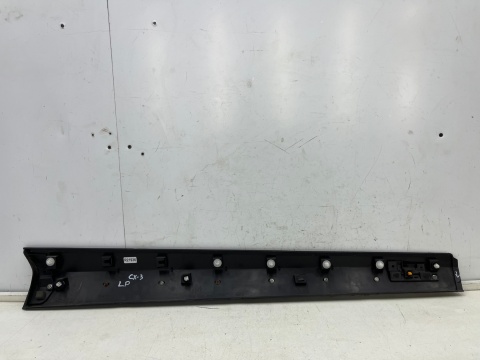 Listwa Mazda CX-3 CX3 14-21r. lewa przednia dolna nakładka drzwi CHROM lewy przód listewka chromowana d10e-51rb1 Listwa Mazda CX-3 CX3 14-21r. lewa przednia dolna nakładka drzwi CHROM lewy przód listewka chromowana d10e-51rb1