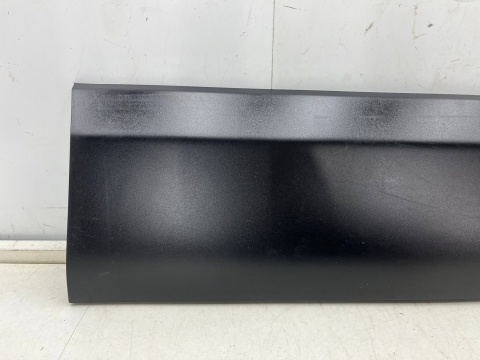 Listwa Mazda CX-30 CX30 2019r.- prawa przednia dolna nakładka drzwi dgh9-51ra1 Listwa Mazda CX-30 CX30 2019r.- prawa przednia dolna nakładka drzwi dgh9-51ra1