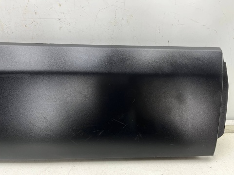 Listwa Mazda CX-30 CX30 2019r.- prawa przednia dolna nakładka drzwi dgh9-51ra1 Listwa Mazda CX-30 CX30 2019r.- prawa przednia dolna nakładka drzwi dgh9-51ra1