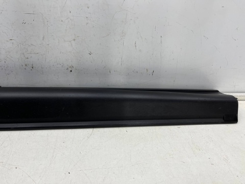Listwa Mazda CX-5 II CX5 II KF 17r.- prawa przednia dolna nakładka drzwi bocznych prawy przód kb7w-51ra1 Listwa Mazda CX-5 II CX5 II KF 17r.- prawa przednia dolna nakładka drzwi bocznych prawy przód kb7w-51ra1