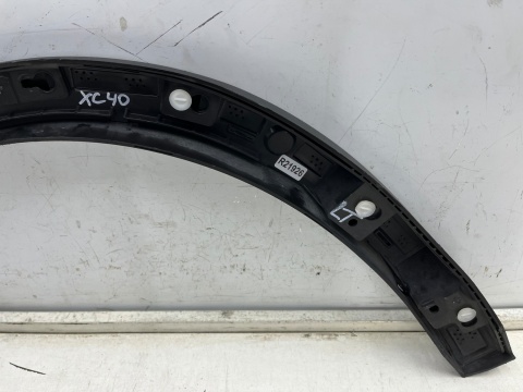 Listwa Volvo XC40 17r.- lewy tylny rant nadkola błotnika nakładka lewy tył 31448328 Listwa Volvo XC40 17r.- lewy tylny rant nadkola błotnika nakładka lewy tył 31448328