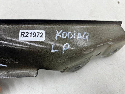 Mocowanie błotnika Skoda Kodiaq I 16-24r. lewe przednie mocowanie błotnika wspornik podpora lewy przód 565821141 Mocowanie błotnika Skoda Kodiaq I 16-24r. lewe przednie mocowanie błotnika wspornik podpora lewy przód 565821141