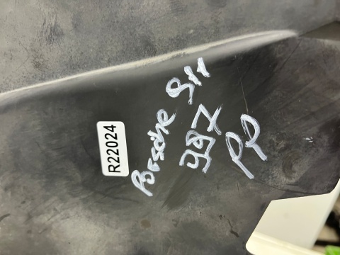 Nadkole Porsche 911 VI 997 04-12r. PRAWE przednie ORYGINALNE prawy przód 997504124 Nadkole Porsche 911 VI 997 04-12r. PRAWE przednie ORYGINALNE prawy przód 997504124
