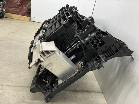 Pas przedni Porsche Cayenne III 9y 18r.- 3.0 4.0 kompletny ramka z chłodnicami wody klimy żaluzje belka wzmocnienie