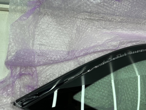 Szyba boczna Mercedes w213 KOMBI AMG E-klasa 16-23r. NOWA lewa tylna karoseryjna ANTENA jasna CZARNA RAMKA lewy tył oryginalna