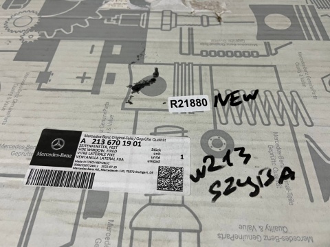 Szyba boczna Mercedes w213 KOMBI AMG E-klasa 16-23r. NOWA lewa tylna karoseryjna ANTENA jasna CZARNA RAMKA lewy tył oryginalna