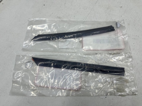 Uszczelka Honda HR-V II 13-21r. NOWA guma szyby klapy bagażnika uszczelnienie szyby prawa lewa KPL 74440-t7a-003 Uszczelka Honda HR-V II 13-21r. NOWA guma szyby klapy bagażnika uszczelnienie szyby prawa lewa KPL 74440-t7a-003