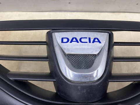 Zderzak przedni Dacia Logan Van MCV 1 I 07-13r. przód 8200825158 Zderzak przedni Dacia Logan Van MCV 1 I 07-13r. przód 8200825158