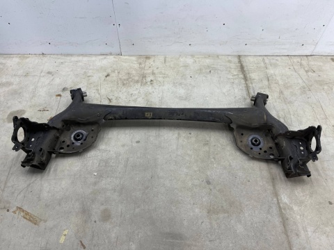 Belka zawieszenia Mazda 3 IV BP 2019r.- tylna oś wózek ORYGINAL