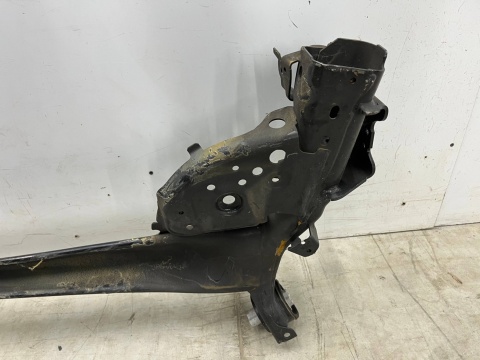 Belka zawieszenia Mazda 3 IV BP 2019r.- tylna oś wózek ORYGINAL