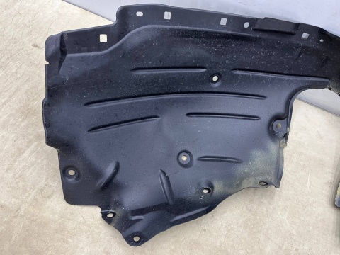 Nadkole Mazda CX-30 CX30 19r.- PRAWE przednie ORYGINALNE prawy przód DFR5 Nadkole Mazda CX-30 CX30 19r.- PRAWE przednie ORYGINALNE prawy przód DFR5