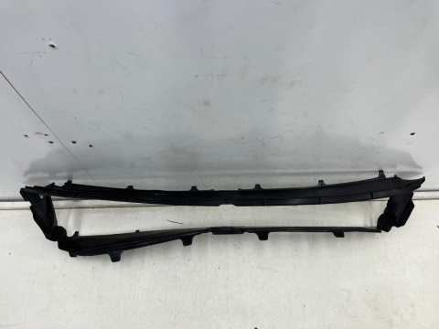 Osłona chłodnicy Porsche Panamera II 971 16-20r. kierownica powietrza żaluzji pasa przedniego ramka wlot atrapy 971121710g Osłona chłodnicy Porsche Panamera II 971 16-20r. kierownica powietrza żaluzji pasa przedniego ramka wlot atrapy 971121710g