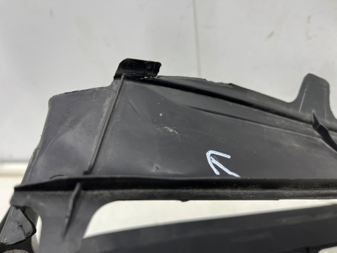 Osłona chłodnicy Porsche Panamera II 971 16-20r. kierownica powietrza żaluzji pasa przedniego ramka wlot atrapy 971121710g Osłona chłodnicy Porsche Panamera II 971 16-20r. kierownica powietrza żaluzji pasa przedniego ramka wlot atrapy 971121710g