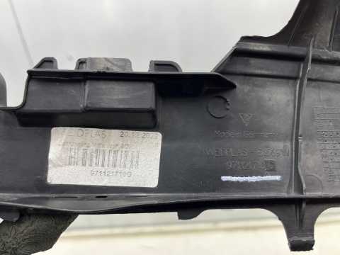 Osłona chłodnicy Porsche Panamera II 971 16-20r. kierownica powietrza żaluzji pasa przedniego ramka wlot atrapy 971121710g Osłona chłodnicy Porsche Panamera II 971 16-20r. kierownica powietrza żaluzji pasa przedniego ramka wlot atrapy 971121710g