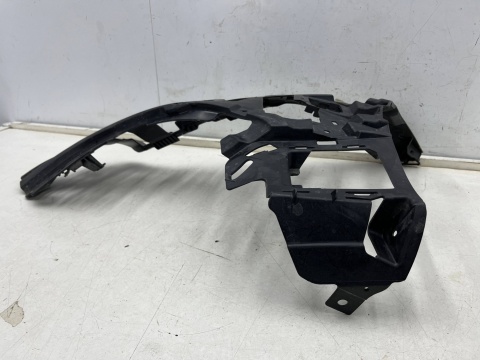 Ślizg Mercedes w206 C-klasa 21r.- NOWE lewe przednie mocowanie zderzaka wspornik uchwyt lewy przód NOWY ORYGINALNY a2068855905 Ślizg Mercedes w206 C-klasa 21r.- NOWE lewe przednie mocowanie zderzaka wspornik uchwyt lewy przód NOWY ORYGINALNY a2068855905