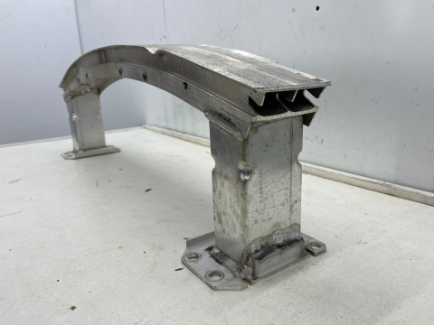 Belka zderzaka Porsche Taycan 9j Audi e-tron GT 19r.- przednie wzmocnienie pasa przód nieuszkodzone 9j1805241b