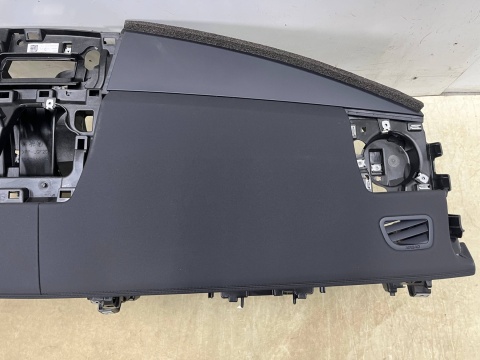 Deska rozdzielcza Range Rover L460 Range Rover Sport L461 22r.- NOWY kokpit konsola EBONY LR162093