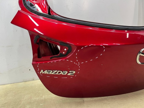 Klapa bagażnika Mazda 2 III DJ 14r.- Klapa bagażnika Mazda 2 III DJ 14r.-