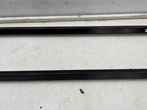Relingi dachowe Mitsubishi Carisma 95-04r. bagażnik na dach mocowanie oryginalne Relingi dachowe Mitsubishi Carisma 95-04r. bagażnik na dach mocowanie oryginalne