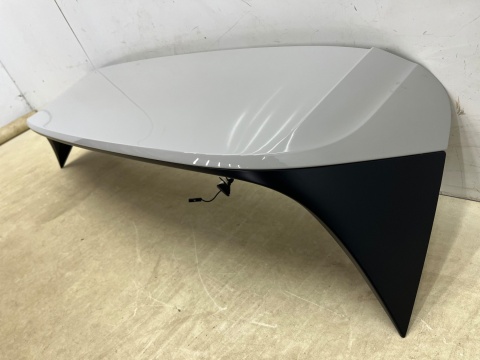 Spoiler Porsche Cayenne III 9y 17r.- kolor M9A lotka na dach klapy bagażnika 9y0827937 Spoiler Porsche Cayenne III 9y 17r.- kolor M9A lotka na dach klapy bagażnika 9y0827937