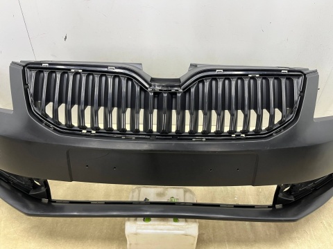 Zderzak przedni Skoda Octavia 3 III 12-16r. Przedlift przód 5E0807221 zamiennik Zderzak przedni Skoda Octavia 3 III 12-16r. Przedlift przód 5E0807221 zamiennik