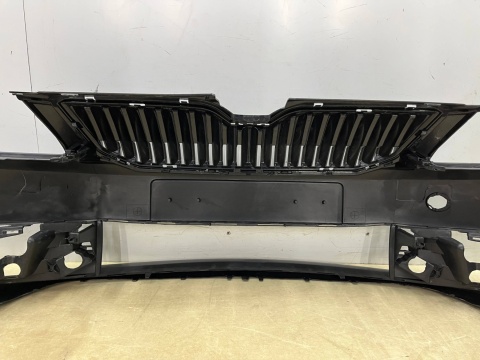 Zderzak przedni Skoda Octavia 3 III 12-16r. Przedlift przód 5E0807221 zamiennik Zderzak przedni Skoda Octavia 3 III 12-16r. Przedlift przód 5E0807221 zamiennik