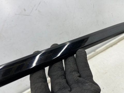 Listwa Polestar 2 20r.- prawa tylna listewka ozdobna nakładki ramki drzwi prawy tył 31689573 Listwa Polestar 2 20r.- prawa tylna listewka ozdobna nakładki ramki drzwi prawy tył 31689573