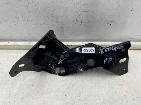 Mocowanie błotnika Range Rover Evoque II L551 18r.- prawe przednie mocowanie błotnika wspornik podpora prawy przód