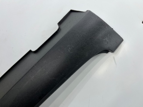 Nakładka progu Hyundai Bayon 21r.- PRAWA listwa progowa zewnętrzna prawy próg 87751-q0400 Nakładka progu Hyundai Bayon 21r.- PRAWA listwa progowa zewnętrzna prawy próg 87751-q0400