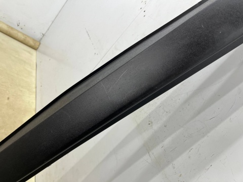 Nakładka progu Hyundai Bayon 21r.- PRAWA listwa progowa zewnętrzna prawy próg 87751-q0400 Nakładka progu Hyundai Bayon 21r.- PRAWA listwa progowa zewnętrzna prawy próg 87751-q0400