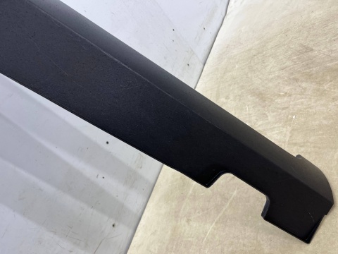 Nakładka progu Hyundai Bayon 21r.- PRAWA listwa progowa zewnętrzna prawy próg 87751-q0400 Nakładka progu Hyundai Bayon 21r.- PRAWA listwa progowa zewnętrzna prawy próg 87751-q0400