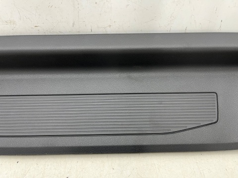 Nakładka progu drzwi VW Caddy 4 IV Cargo Ford Connect MK3 Cargo 20r.- NOWA lewa tylna osłona stopień listwa próg tapicerka Nakładka progu drzwi VW Caddy 4 IV Cargo Ford Connect MK3 Cargo 20r.- NOWA lewa tylna osłona stopień listwa próg tapicerka