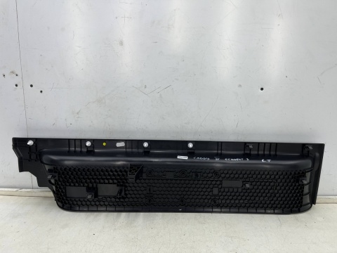 Nakładka progu drzwi VW Caddy 4 IV Cargo Ford Connect MK3 Cargo 20r.- NOWA lewa tylna osłona stopień listwa próg tapicerka Nakładka progu drzwi VW Caddy 4 IV Cargo Ford Connect MK3 Cargo 20r.- NOWA lewa tylna osłona stopień listwa próg tapicerka