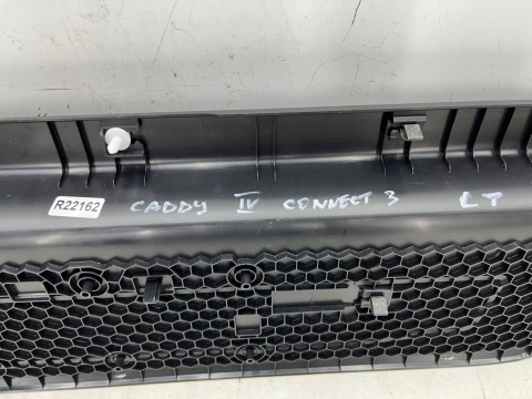 Nakładka progu drzwi VW Caddy 4 IV Cargo Ford Connect MK3 Cargo 20r.- NOWA lewa tylna osłona stopień listwa próg tapicerka Nakładka progu drzwi VW Caddy 4 IV Cargo Ford Connect MK3 Cargo 20r.- NOWA lewa tylna osłona stopień listwa próg tapicerka