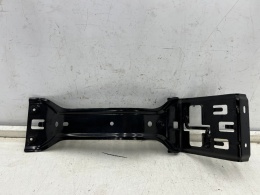 Pas przedni Mazda CX-60 CX60 22r.- środkowe przednie mocowanie pasa łącznik wspornik rygiel zaczep zamka maski przód