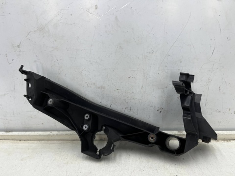 Ślizg Audi A4 B8 07-11r. LEWE przednie mocowanie reflektora okular wspornik pasa pod lampę lewy przód 8k0805607l