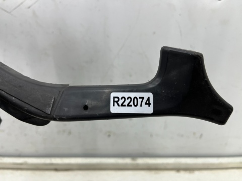 Ślizg Audi Q5 II 80a FY + Sportback 16r.- PRAWE przednie mocowanie zderzaka wspornik uchwyt prawy przód 80a807366 Ślizg Audi Q5 II 80a FY + Sportback 16r.- PRAWE przednie mocowanie zderzaka wspornik uchwyt prawy przód 80a807366
