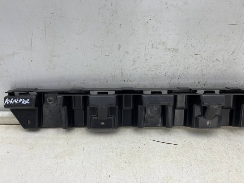 Ślizg Cupra Formentor 20r.- tylny środkowy wspornik zderzaka wzmocnienie 5ff807863